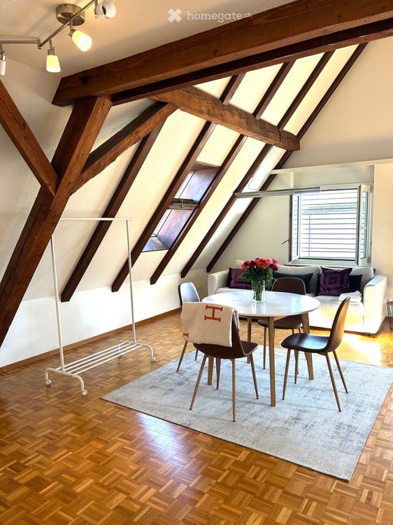 Möblierte 1.5-Zimmer-Wohnung in Seefeld 8