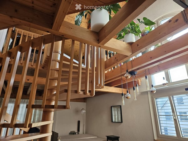 Tolle, speziell Dachwohnung im Herzen von Neftenbach! Ab 01.10.2026 12