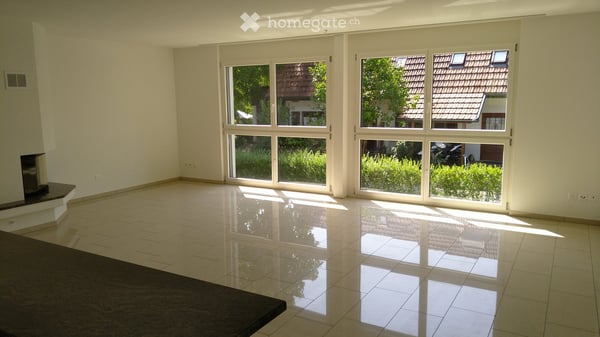 Lichtdurchflutete 5.5-Zimmer-Wohnung mit grossem Balkon und 2 Aussenabstellplätzen 7