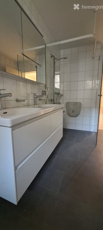 Charmante 4.5-Zimmer-Wohnung in Altbau-Gebäude in Maisprach 12
