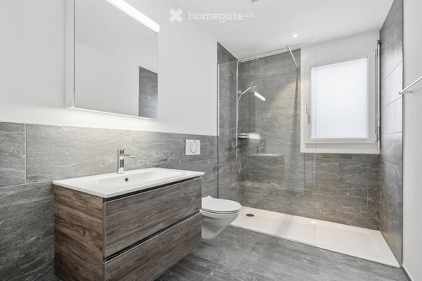 Moderne 3.5-Zimmer-Neubau-Wohnung direkt beim Bahnhof Kapf 13