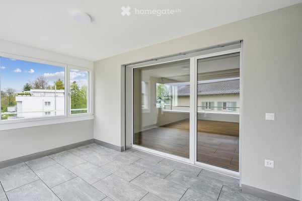 Moderne 3.5-Zimmer-Neubau-Wohnung direkt beim Bahnhof Kapf 14