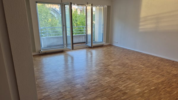 Magnifique appartement lumineux et rénové de 4 pièces – Vue iconique sur le Rhône 5