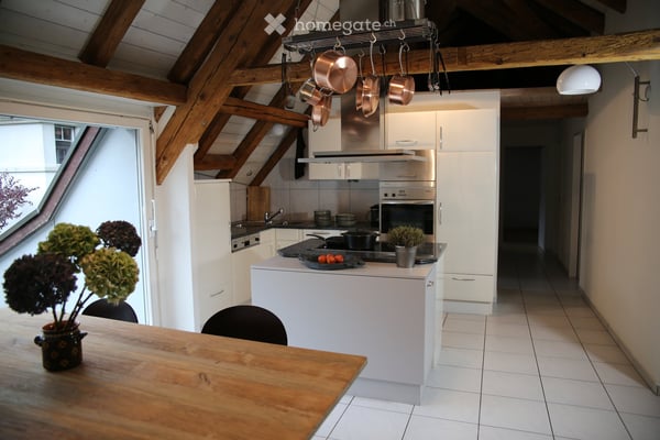 Charmante 5.5-Zimmer-Dachwohnung an der Bäderstrasse in Baden