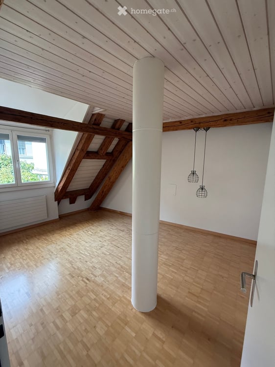 Charmante 5.5-Zimmer-Dachwohnung an der Bäderstrasse in Baden 7