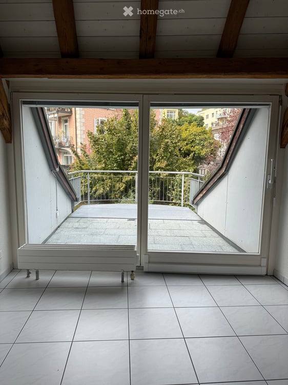 Charmante 5.5-Zimmer-Dachwohnung an der Bäderstrasse in Baden 5