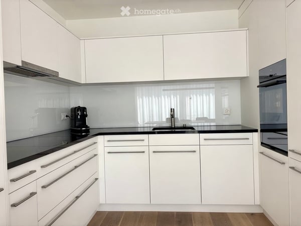 Moderne 3.5-Zimmer-Wohnung mit sonniger Südterrasse 3