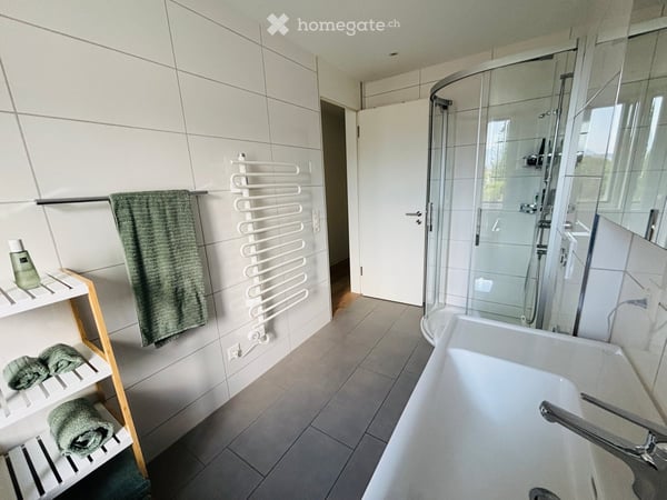 Moderne 3.5-Zimmer-Wohnung mit sonniger Südterrasse 7