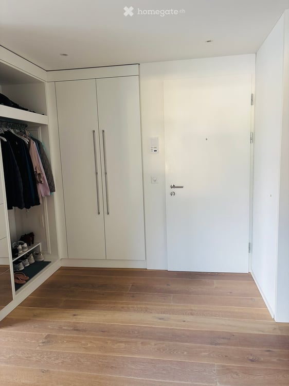 Moderne 3.5-Zimmer-Wohnung mit sonniger Südterrasse 9