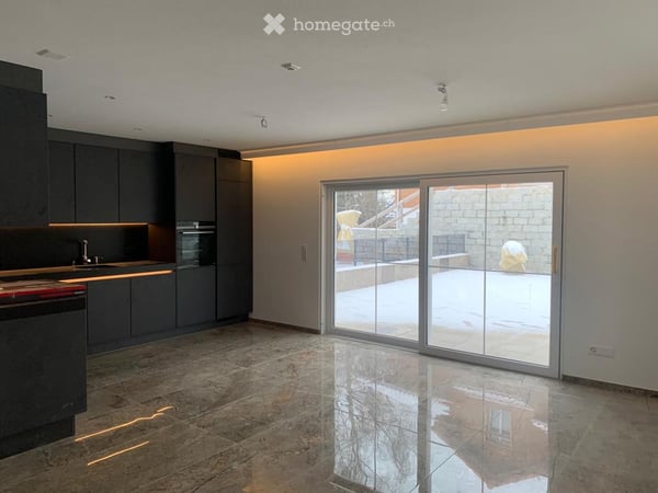 Modernes 6-Zimmer-Doppeleinfamilienhaus an der Moosstrasse in Fischenthal
