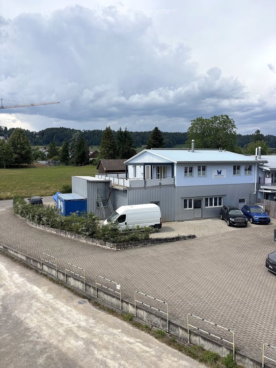 Helle 5.5-Zimmer-Attikawohnung mit grosser Dachterasse - sofort verfügbar 2