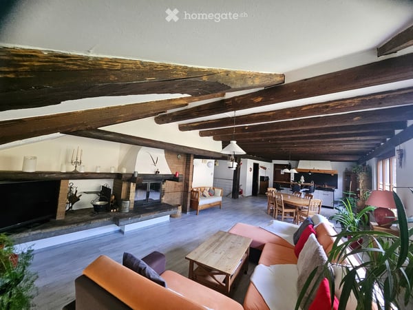 Appartement meublé de 3.5 pièces à Couvet – Charme historique et cadre naturel exceptionnel 4