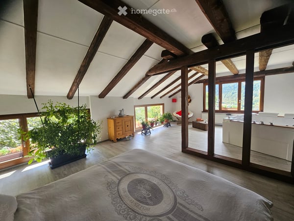 Appartement meublé de 3.5 pièces à Couvet – Charme historique et cadre naturel exceptionnel 11