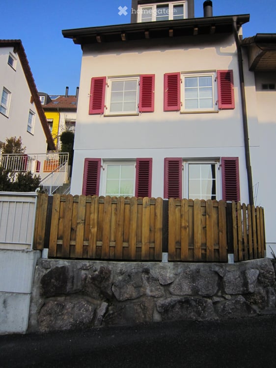 Charmantes 4.5-Zimmer-Doppeleinfamilienhaus an ruhiger Lage in Zufikon