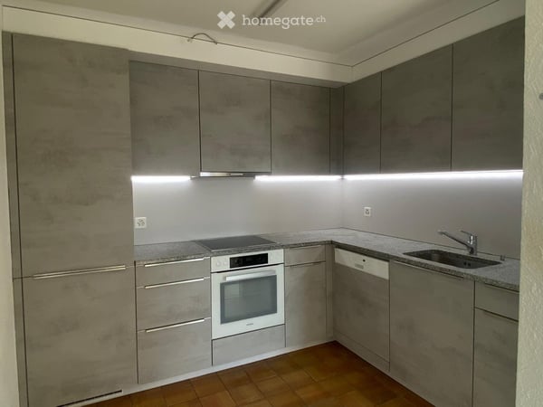 Frisch renovierte 4.5-Zimmer-Wohnung an ruhiger, familienfreundlicher Lage 2