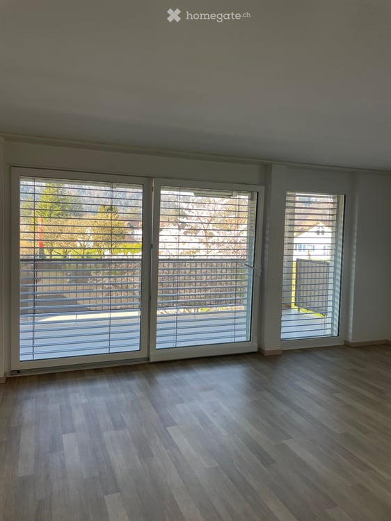 Helle 3.5-Zimmer-Wohnung mit Balkon und schöner Aussicht 3