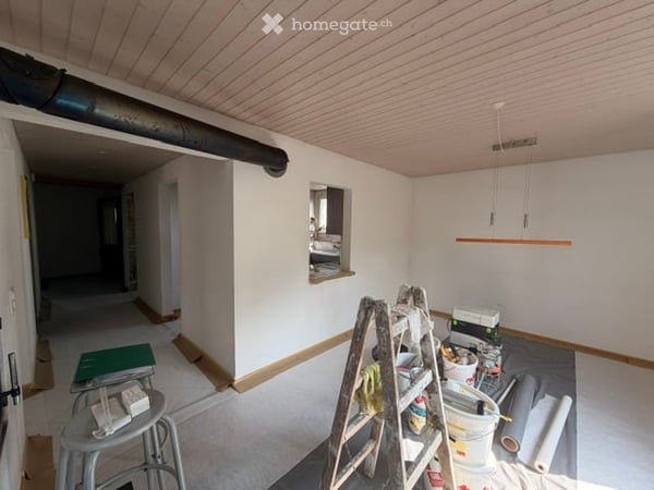 Charmante 4-Zimmer-Wohnung mit Balkon und Parkplatz in Bern 4