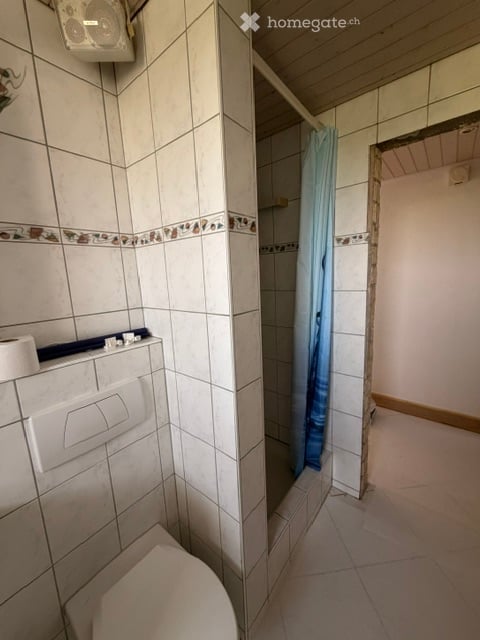 Charmante 4-Zimmer-Wohnung mit Balkon und Parkplatz in Bern 7