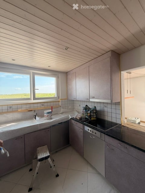 Charmante 4-Zimmer-Wohnung mit Balkon und Parkplatz in Bern 5