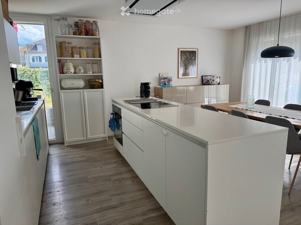 Helle 3.5-Zimmer-Wohnung im EG im Zentrum von Richterswil 4