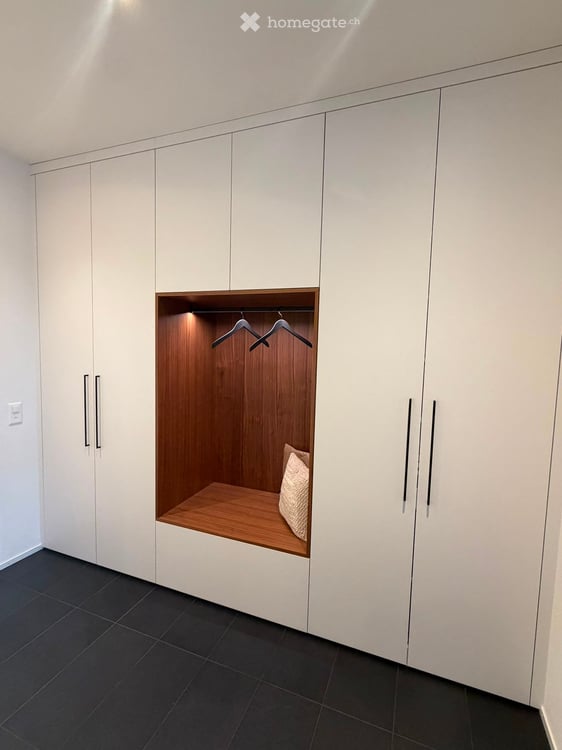 Exclusive 3.5-Room Apartment in Walchwil with Lake & Mountain Views 7