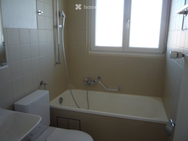 Schöne Wohnung in ruhigem Einfamilienhaus-Quartier 6