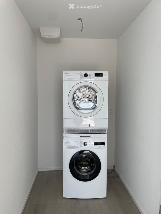 Attraktive 2.5-Zimmer-Attikawohnung mit zwei grosszügigen Terrassen 8