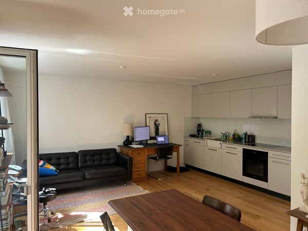 Charmante 2.5-Zimmer-Wohnung mit Balkon in Zürich-Wollishofen 4