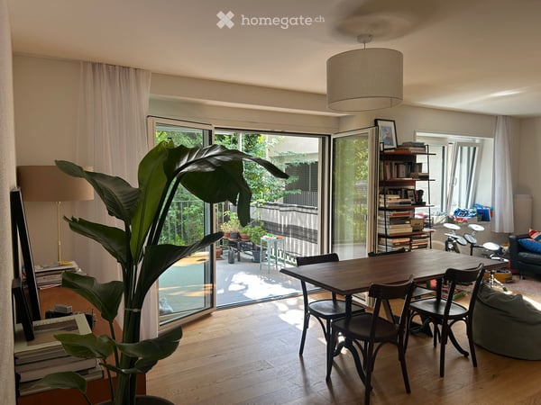 Charmante 2.5-Zimmer-Wohnung mit Balkon in Zürich-Wollishofen 3