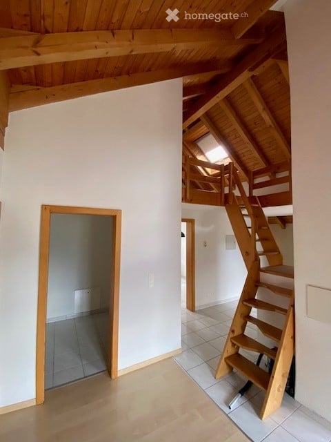 Charmante 3.5-Zimmer-Dachwohnung in Näfels – Wohnen mit Charakter und Bergblick 5