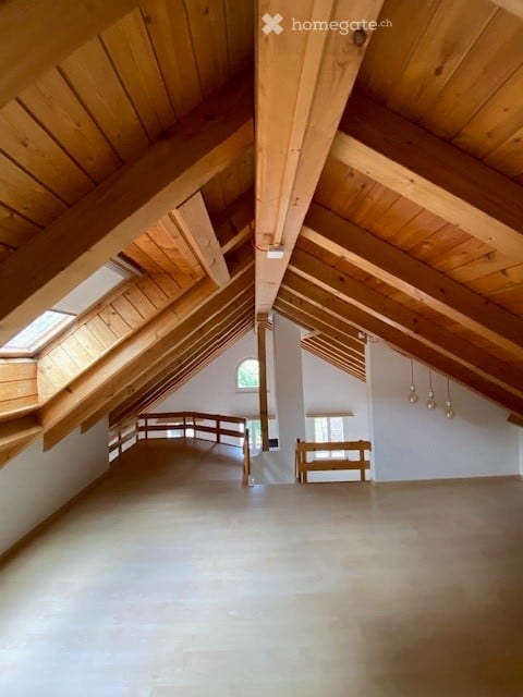 Charmante 3.5-Zimmer-Dachwohnung in Näfels – Wohnen mit Charakter und Bergblick 13