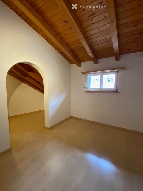 Charmante 3.5-Zimmer-Dachwohnung in Näfels – Wohnen mit Charakter und Bergblick 6