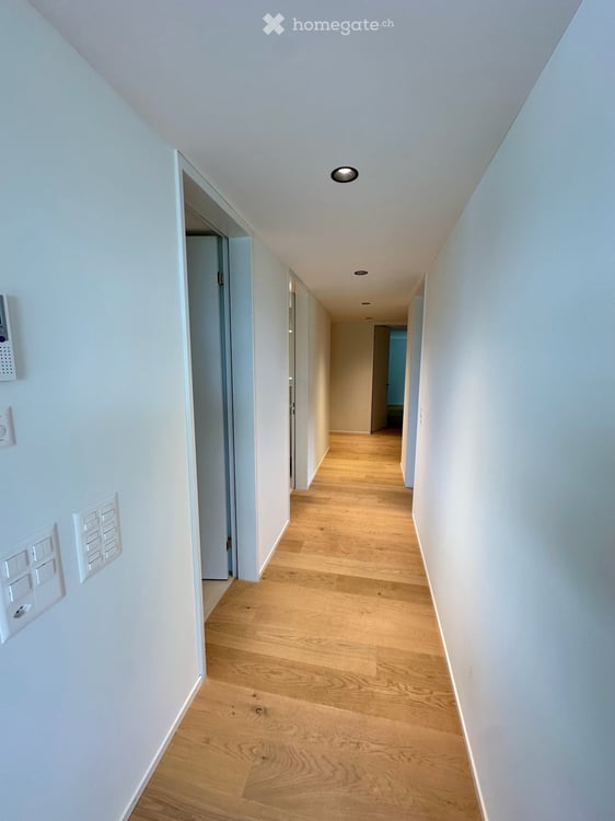 Grosszügige 4.5-Zimmer-Gartenwohnung im Eigentumsstandard mit Terrasse und Weitblick 6