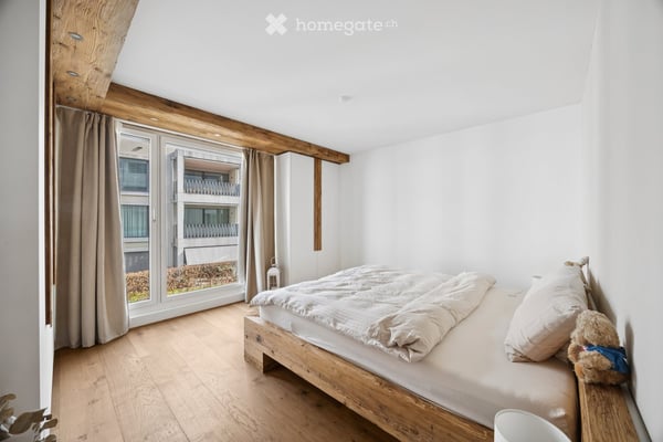 Exklusive 3.5-Zimmer-Wohnung mit Eigentumsstandard, grosser Kochinsel und 2 Nasszellen 8