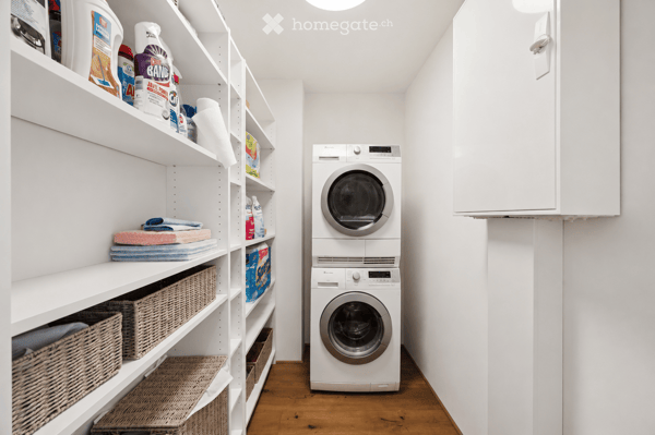 Exklusive 3.5-Zimmer-Wohnung mit Eigentumsstandard, grosser Kochinsel und 2 Nasszellen 11