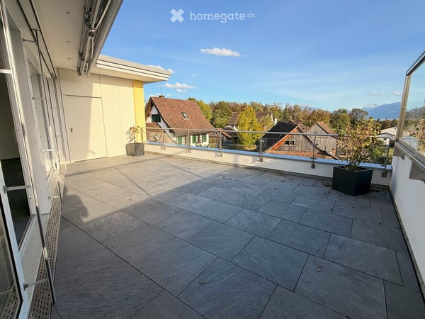 Exklusives Wohnen mit einzigartiger Weitsicht – moderne Maisonettewohnung in Hombrechtikon 6
