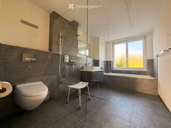 Exklusives Wohnen mit einzigartiger Weitsicht – moderne Maisonettewohnung in Hombrechtikon 14