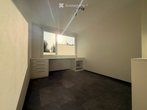 Exklusives Wohnen mit einzigartiger Weitsicht – moderne Maisonettewohnung in Hombrechtikon 12