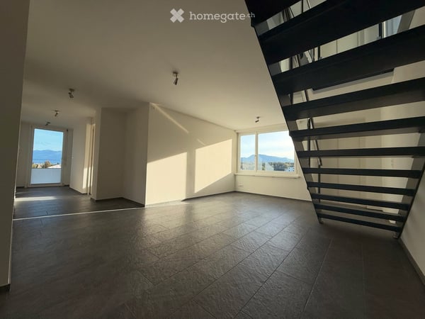 Exklusives Wohnen mit einzigartiger Weitsicht – moderne Maisonettewohnung in Hombrechtikon 10