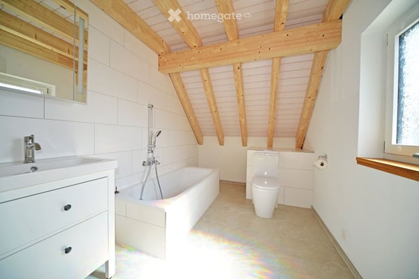 Charmante 3.5-Zimmer-Dachwohnung am Amtshausplatz in Bad Zurzach 13