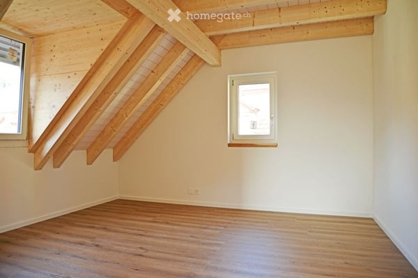 Charmante 3.5-Zimmer-Dachwohnung am Amtshausplatz in Bad Zurzach 6