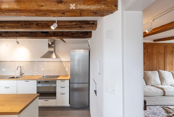 Charmantes 5-Zimmer-Doppeleinfamilienhaus im Herzen von Hinwil 3