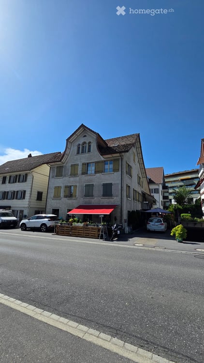 Charmante, zentrale 1.5-Zimmer-Wohnung in Neuhaus SG - Ab 1.10.2026 verfügbar 2