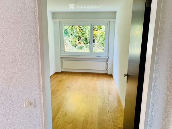 Charmante 3.5-Zimmer-Wohnung mit Seesicht und Balkon in Stäfa 26