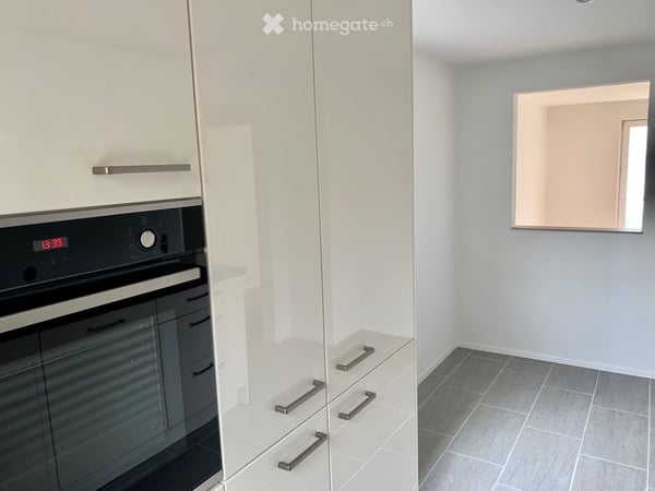 Helle 4.5-Zimmer-Wohnung mit Balkon und schöner Aussicht in Amden 6