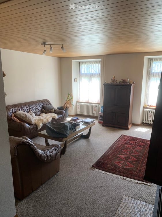 Historisches 5.5-Zimmer-Reiheneinfamilienhaus in Mitlödi 8