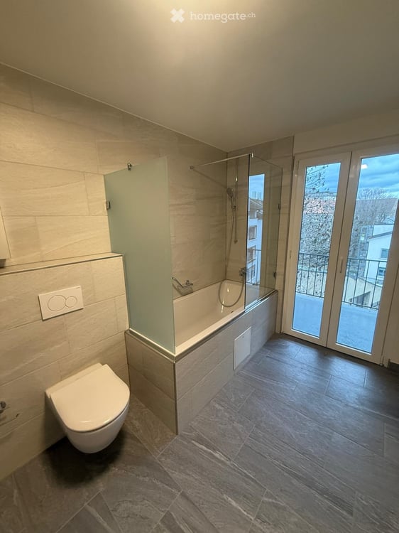 Charmante 4-Zimmer-Altbauwohnung mit 2 Balkonen in Basel – ab September 2026 10