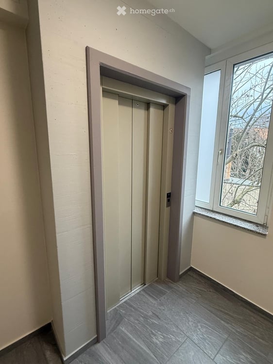 Charmante 4-Zimmer-Altbauwohnung mit 2 Balkonen in Basel – ab September 2026 18