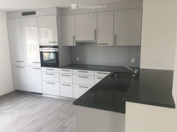 Helle 2.5-Zimmer-Wohnung mit Balkon in Birsfelden – ab September 2026 1