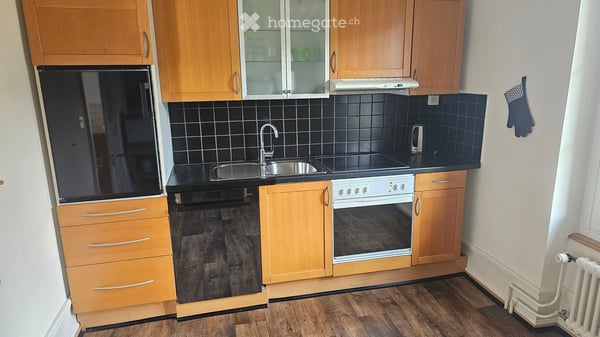 Charmante 2.5-Zimmer-Wohnung mit Aussicht in Zürich Seefeld 8